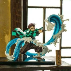 Entertainment Earth Demon Slayer Ichiban Kuji Hold The Sword At Dawn Tanjiro Kamado Figure Figures