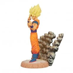 Entertainment Earth Dragon Ball Z History Box Vol. 2 Super Saiyan Goku Figure Figures