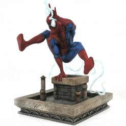 Entertainment Earth Marvel Gallery 1990s Spider-Man Statue Figures